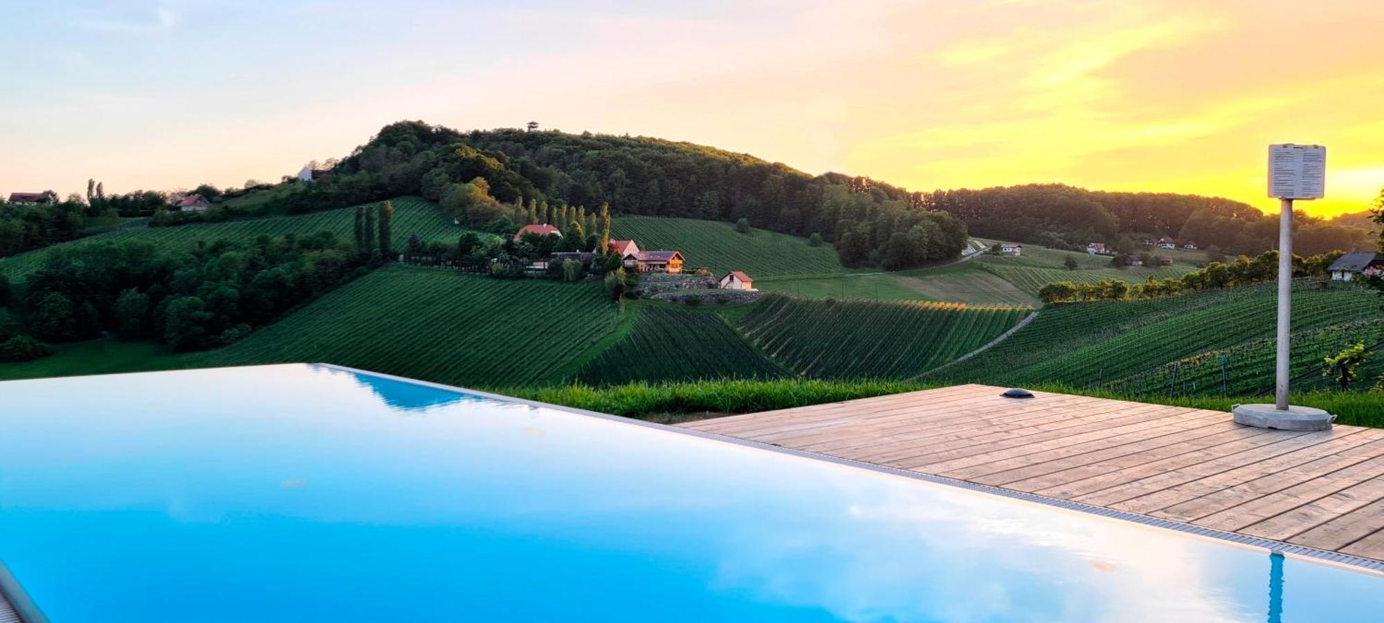 Hideaway An Der Weinstrasse - Pool & Sauna - Apartments Anderlage シュピールフェルト エクステリア 写真